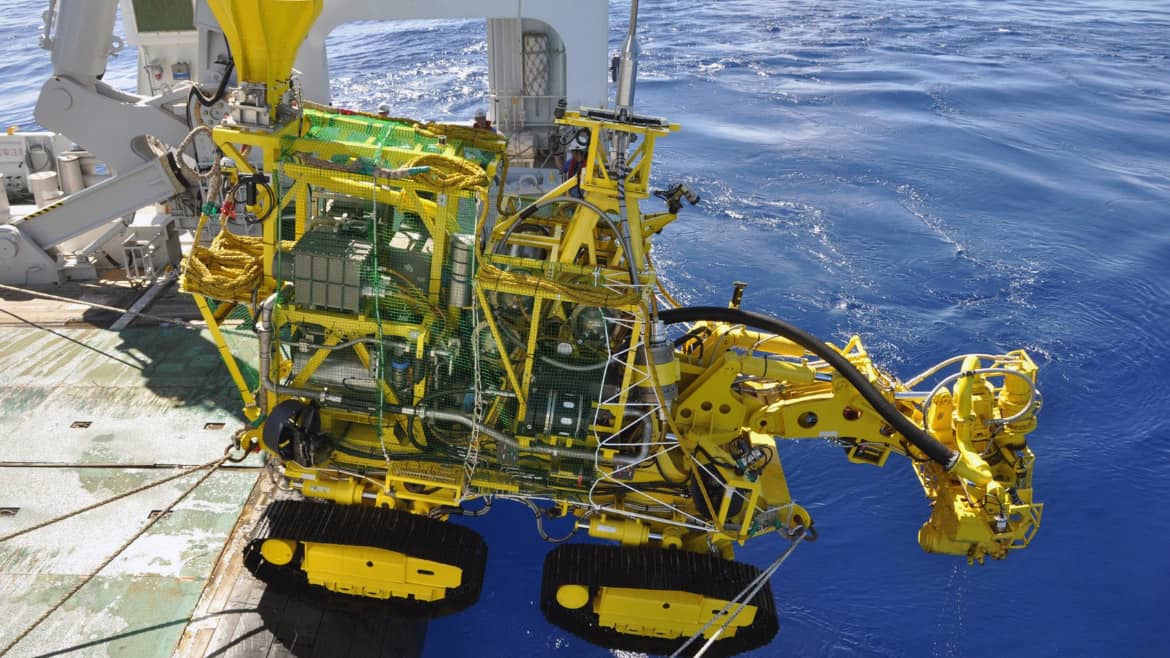 Unlocking Ocean Resources: The Role of RFID Technology in Marine Mining and Exploration
